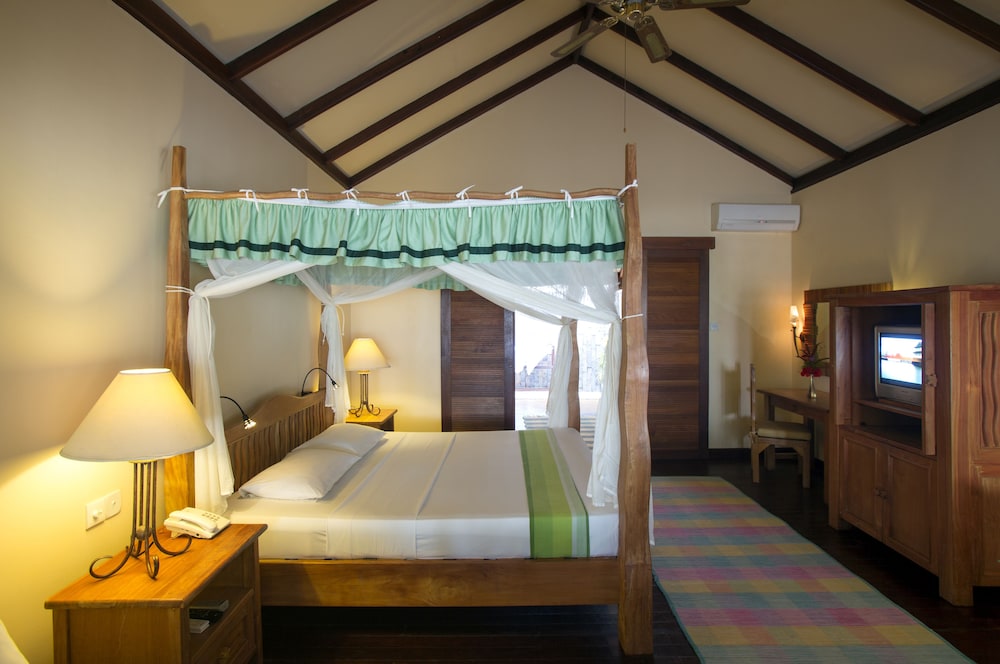 Filitheyo Island Resort 151/151
