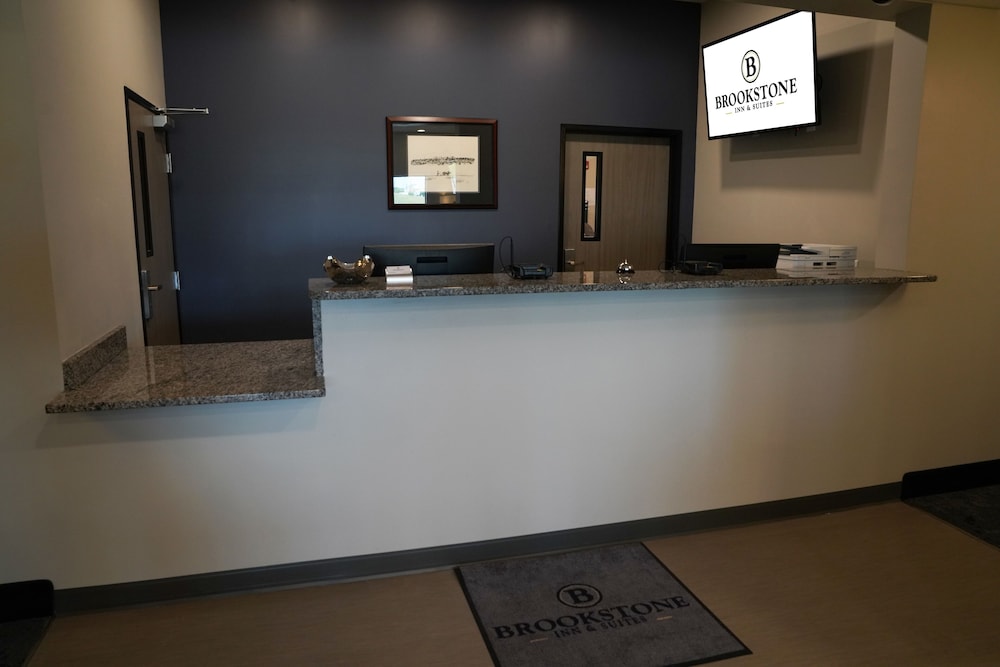 Brookstone Fort Dodge 7/46