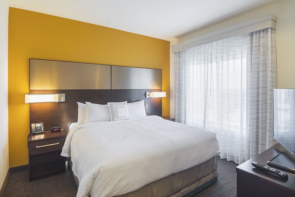 Residence Inn Denton 9/37