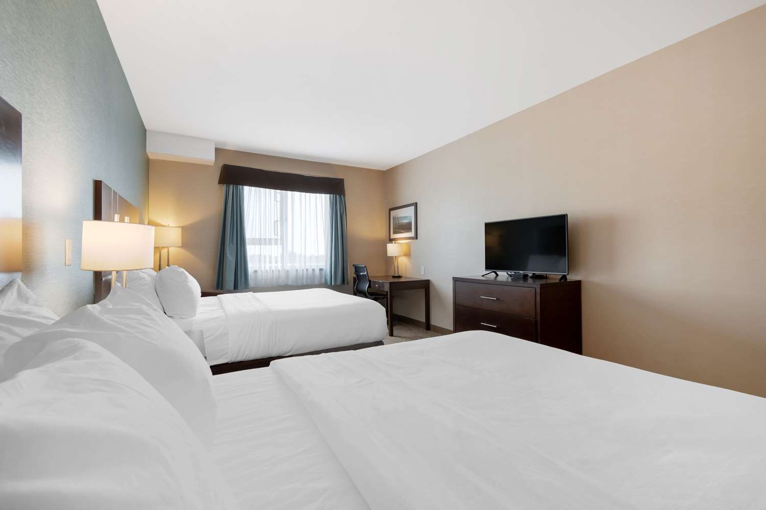 Best Western Plus Moosomin Hotel 5/19