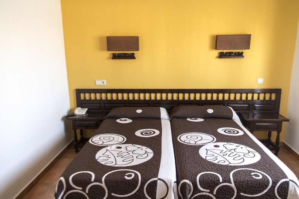 Juan Ii Hotel 2/50