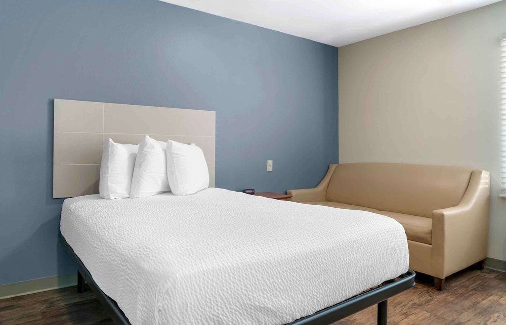 Extended Stay America Select Suites - Kalamazoo - West 28/43