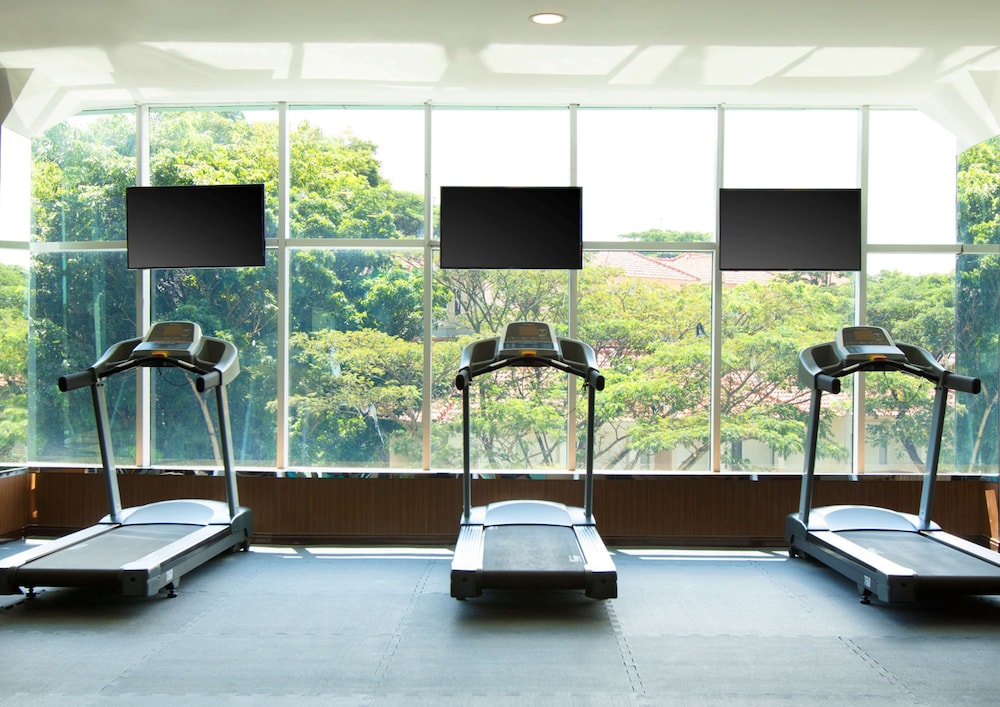 Wyndham Panbil Batam 78/105