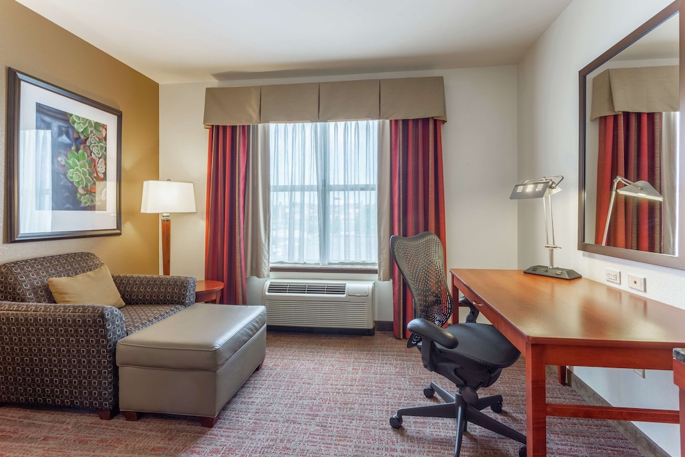 Hilton Garden Inn Rockford 35/64