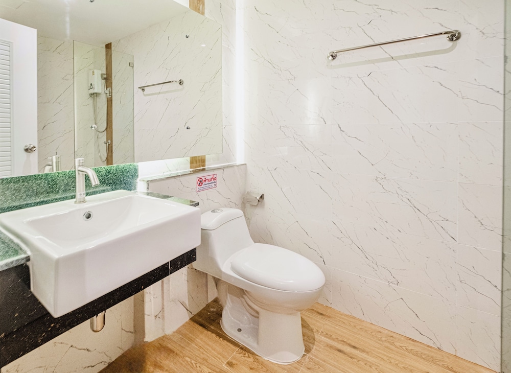 Metro Hotel Phahonyothin 35 47/50