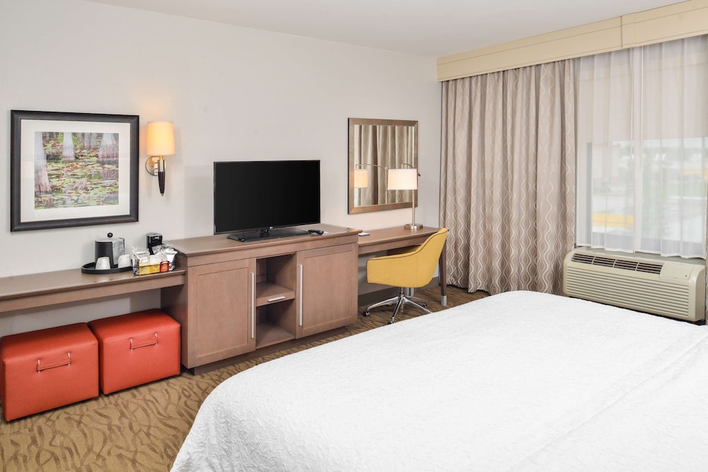 Hampton Inn Gonzales 14/56