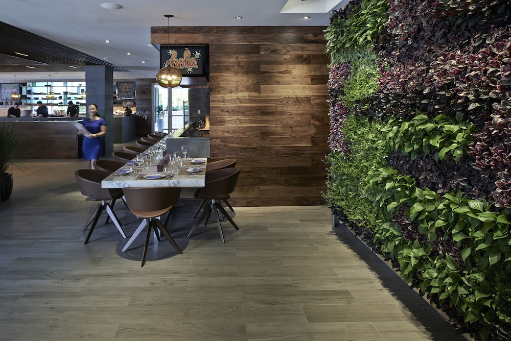 Mandarin Oriental Miami 40/44