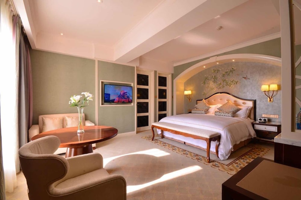 Urban Island Hotel Shanghai 24/68