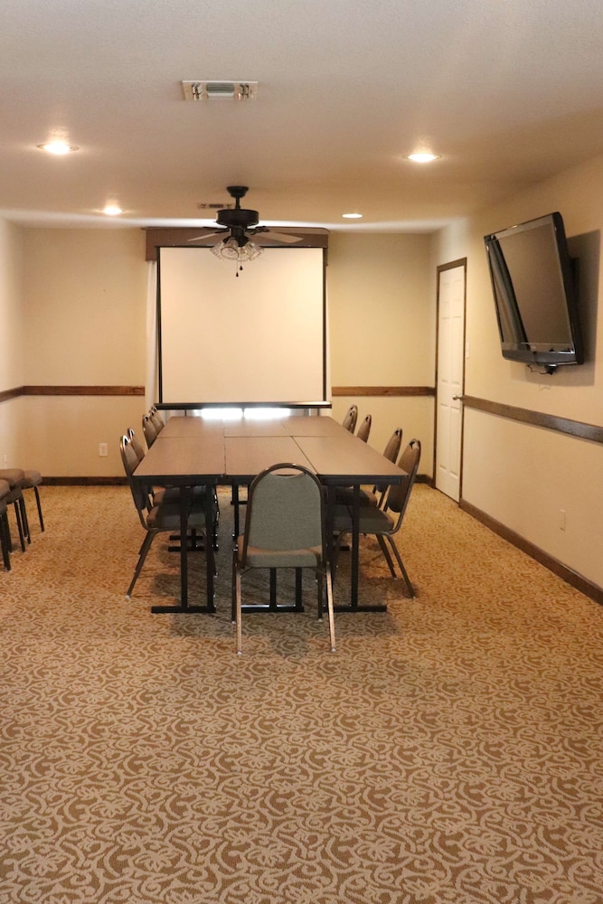 Best Western George West Executive Inn 27/30
