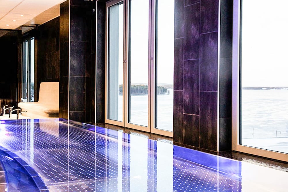 Clarion Hotel Sense 8/48
