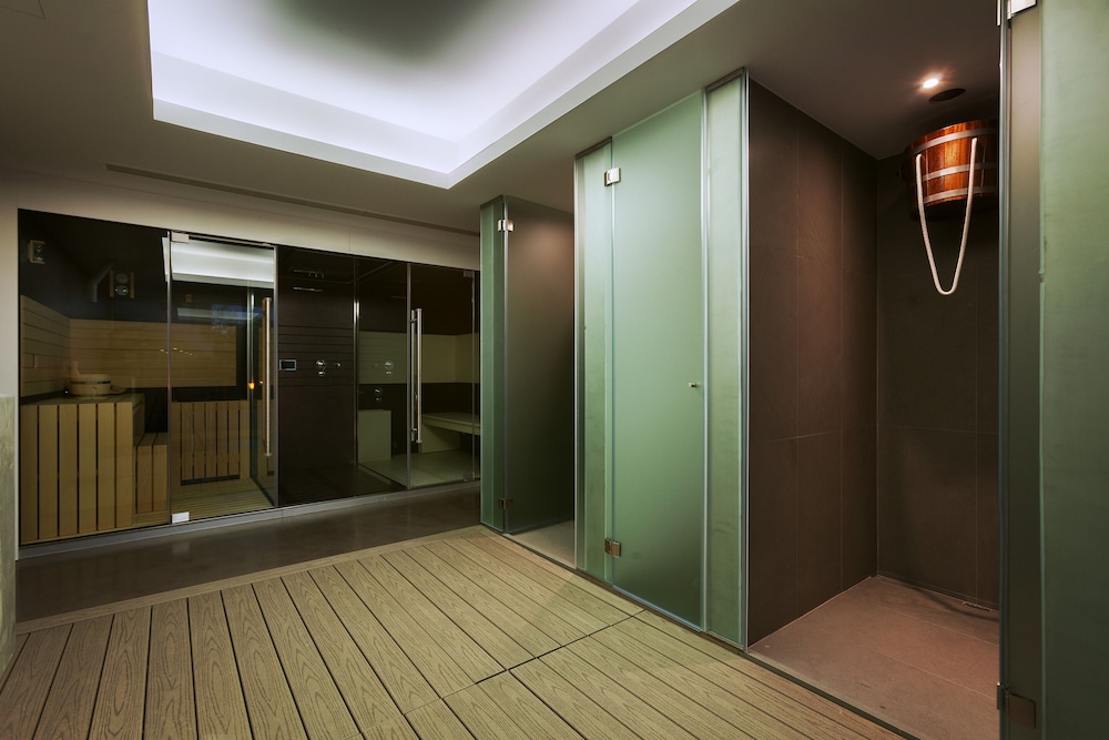 Lux Fatima Park Hotel Suites And Residence 22/50