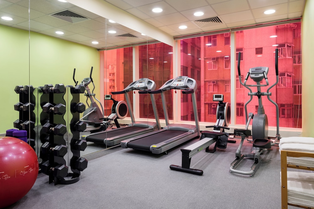 Ibis Hong Kong Central & Sheung Wan Hotel 36/65