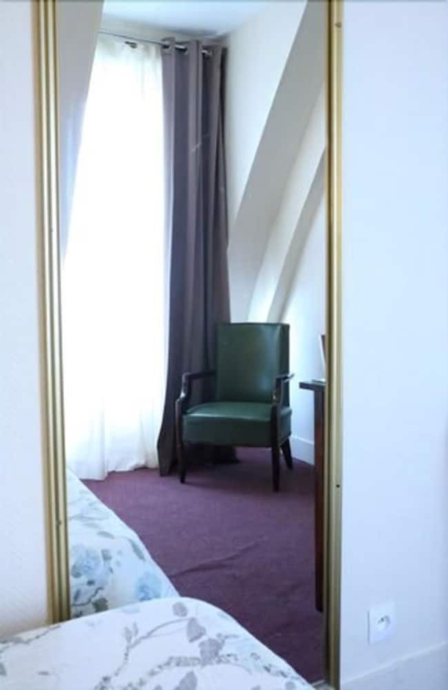 Grand Hotel De L europe 25/51