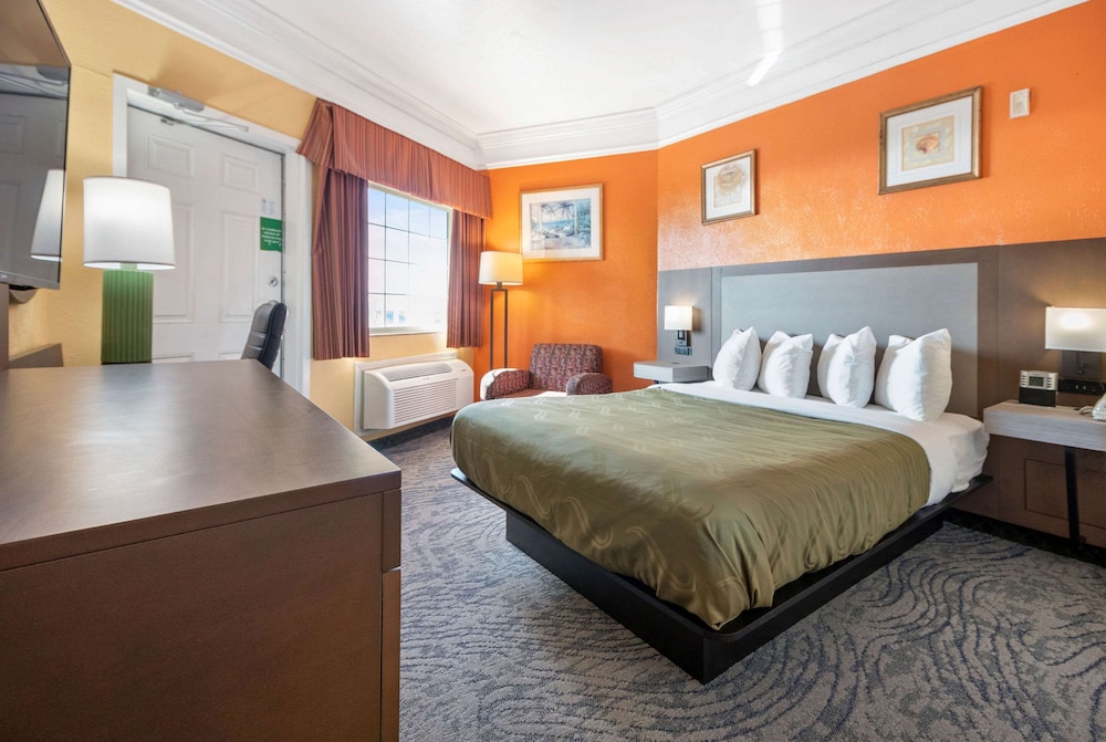 Hyatt Select Galveston Beachfront 11/43