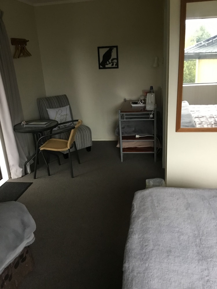 WAITOMO CAVES GUEST LODGE 24/73