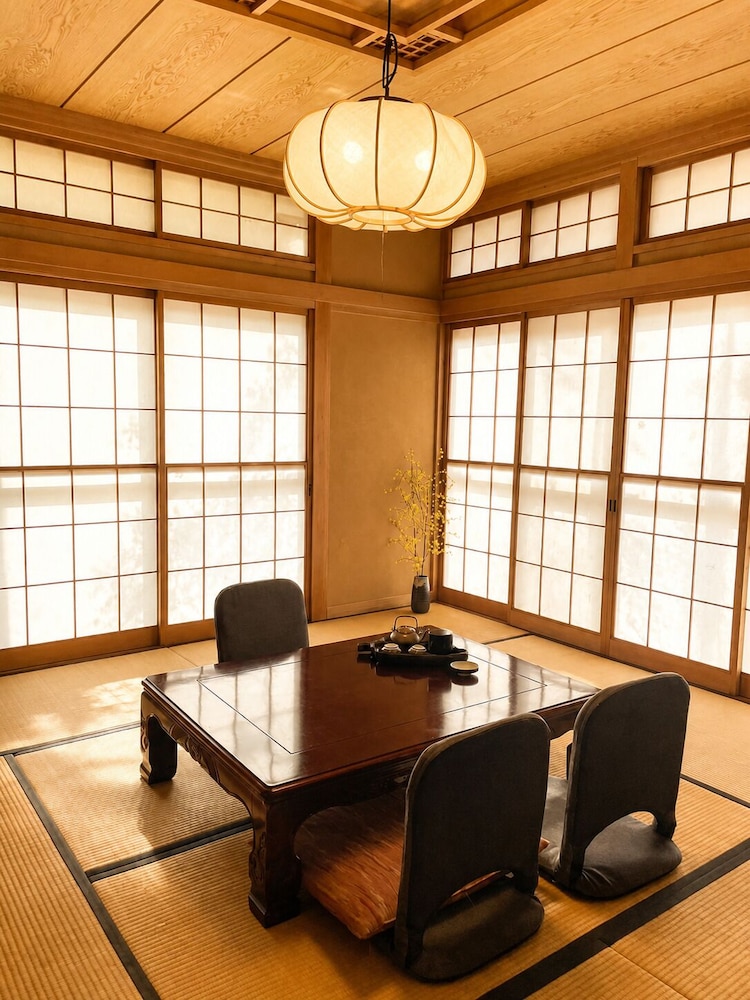 KUMO INN 32/50