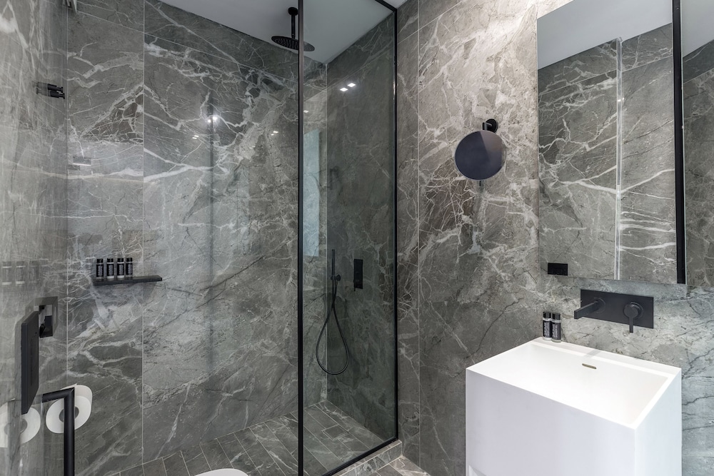 The Duke Boutique Suites 43/50