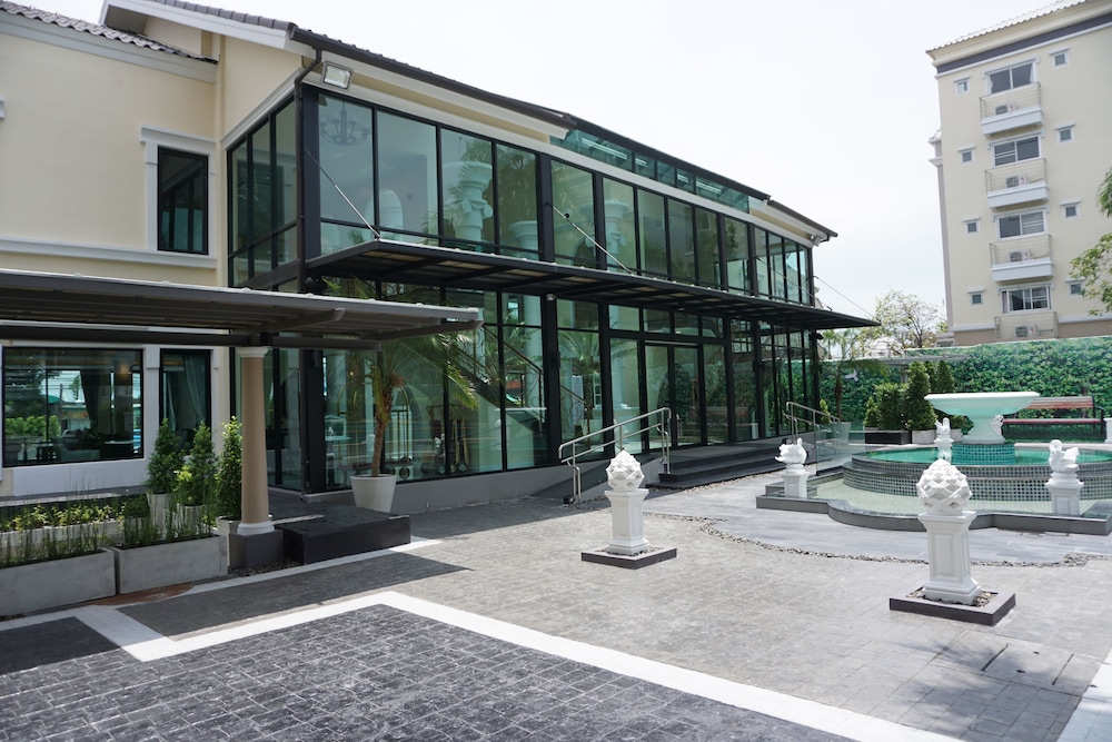 The Green View Hotel 44/50
