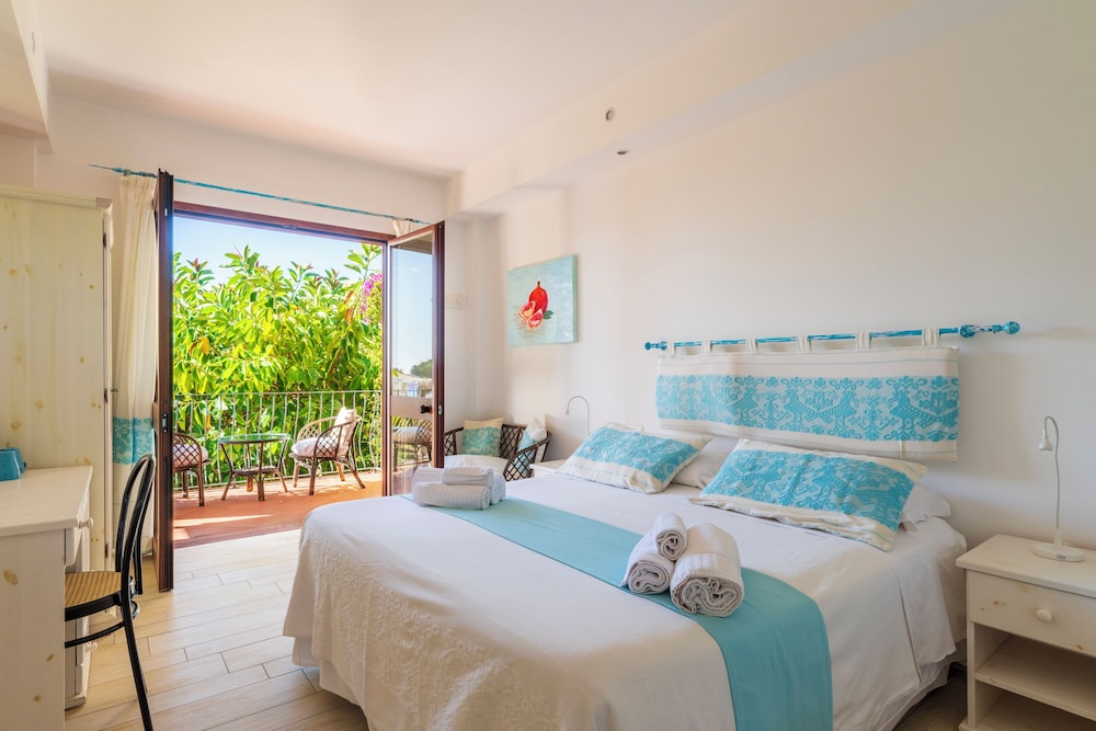 Aparthotel Domus De Janas Sul Mare 15/50