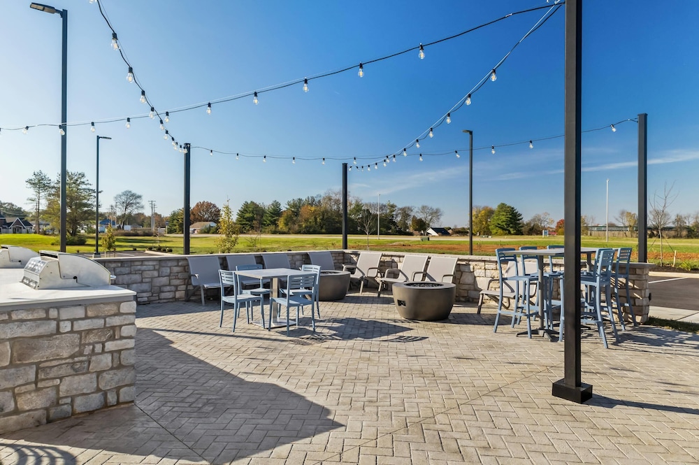 Everhome Suites Bowling Green 43/53