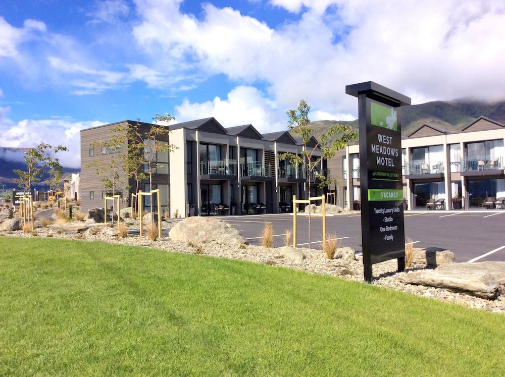 West Meadows Motel of Wanaka 5/50