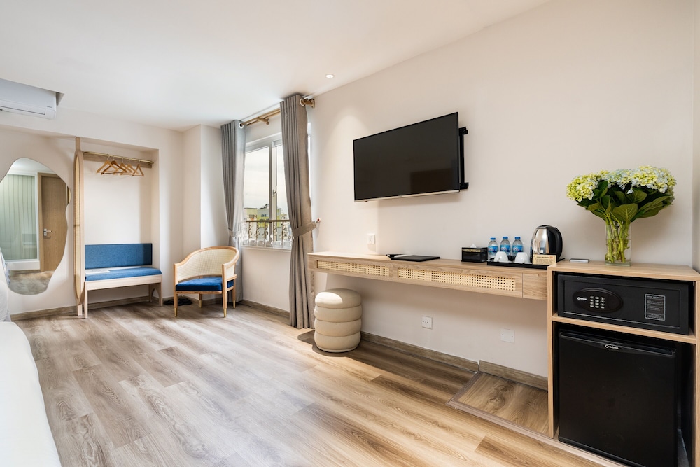 Jovia Hotel 36/49