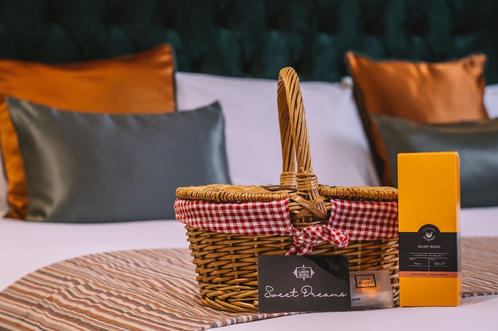 The Grand Hotel Swansea 53/93