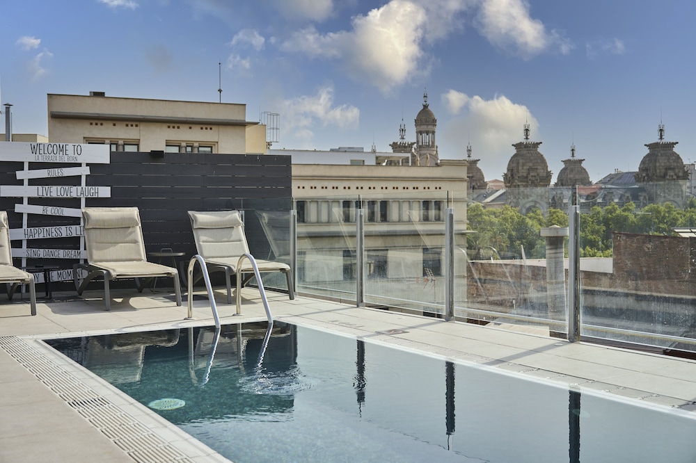 Catalonia Born Hotel 60/62