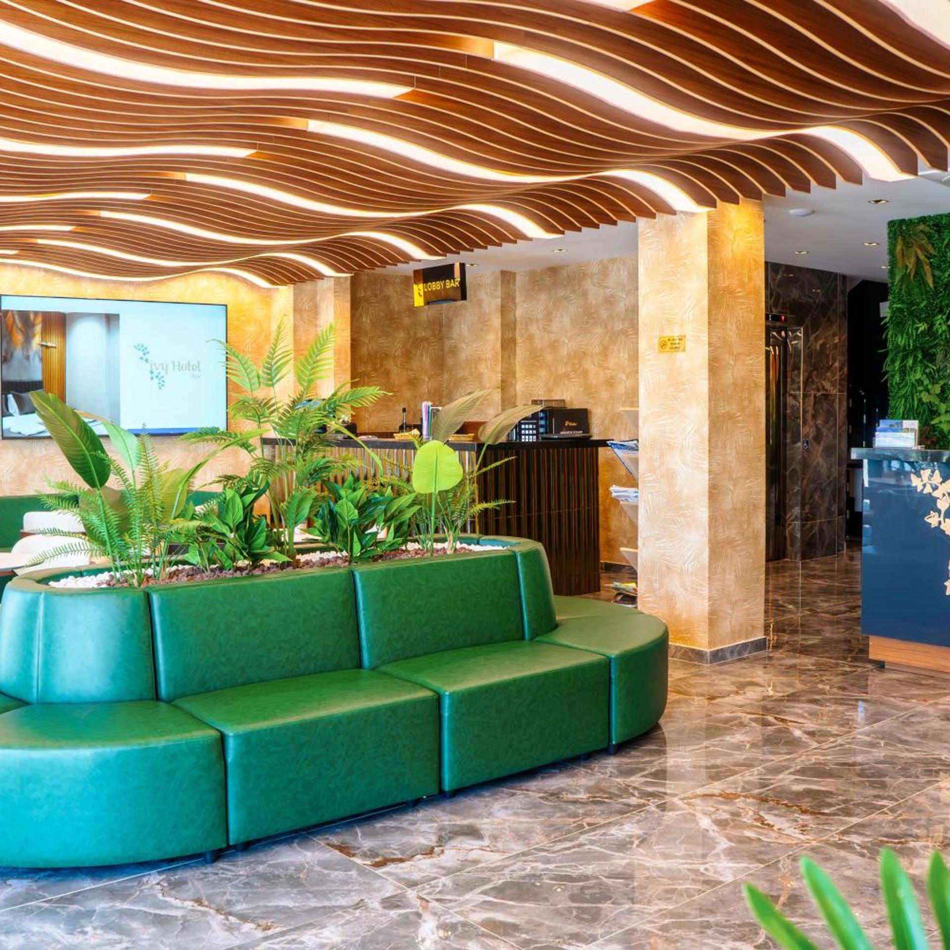 Ivy Hotel Spa 28/38