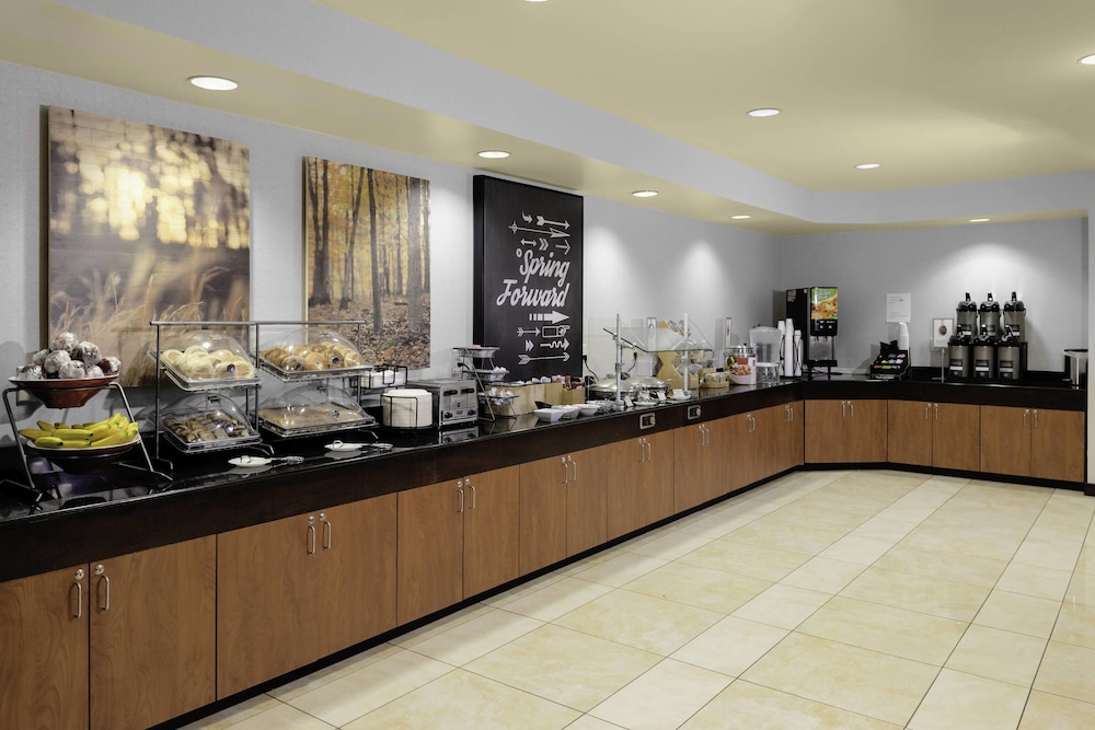 Fairfield Inn Suites Charlotte Matthews 9/39