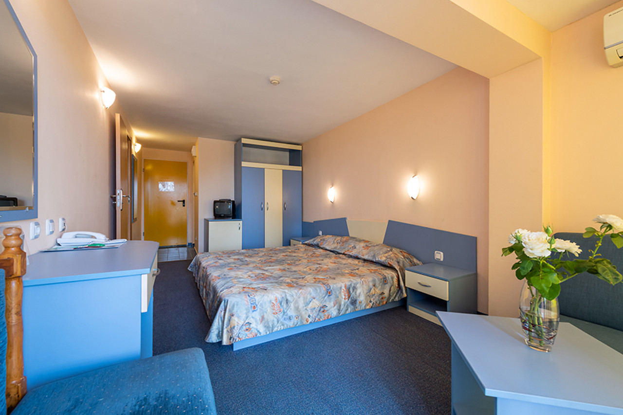 Nessebar Beach Hotel 8/20