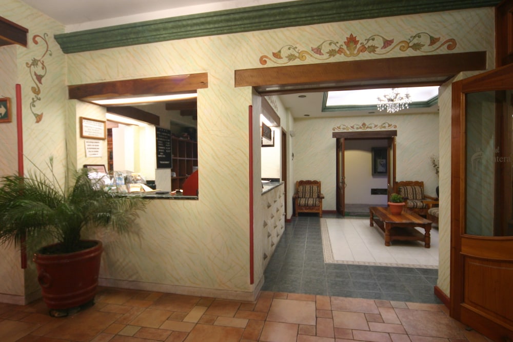 Hotel Cantera Real 7/26