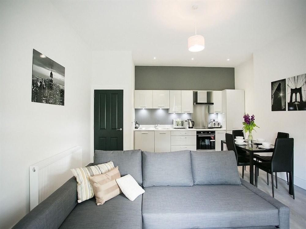 Queens Quarter Apartment 20/41