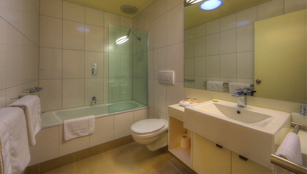 CHESTNUT TREE HOLIDAY APARTMENTS 47/50