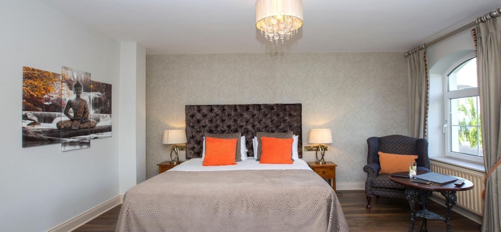 Brook Lodge Boutique Hotel 13/70
