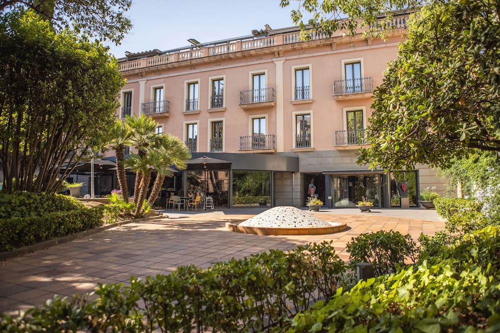 Hotel Balneari Vila de Caldes 1/17
