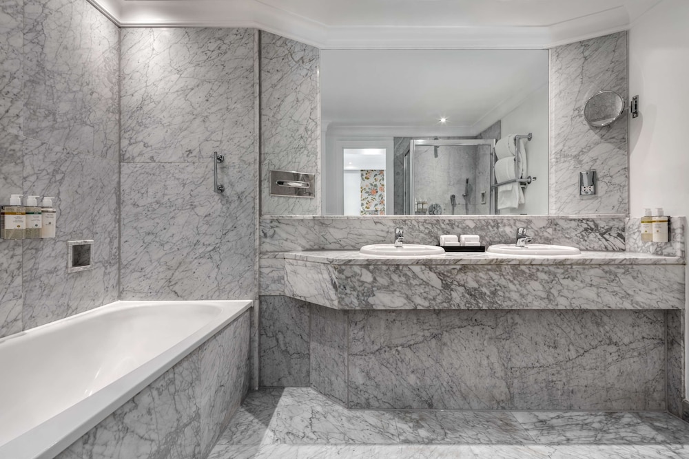 Radisson Blu Hotel London Euston Square 61/62