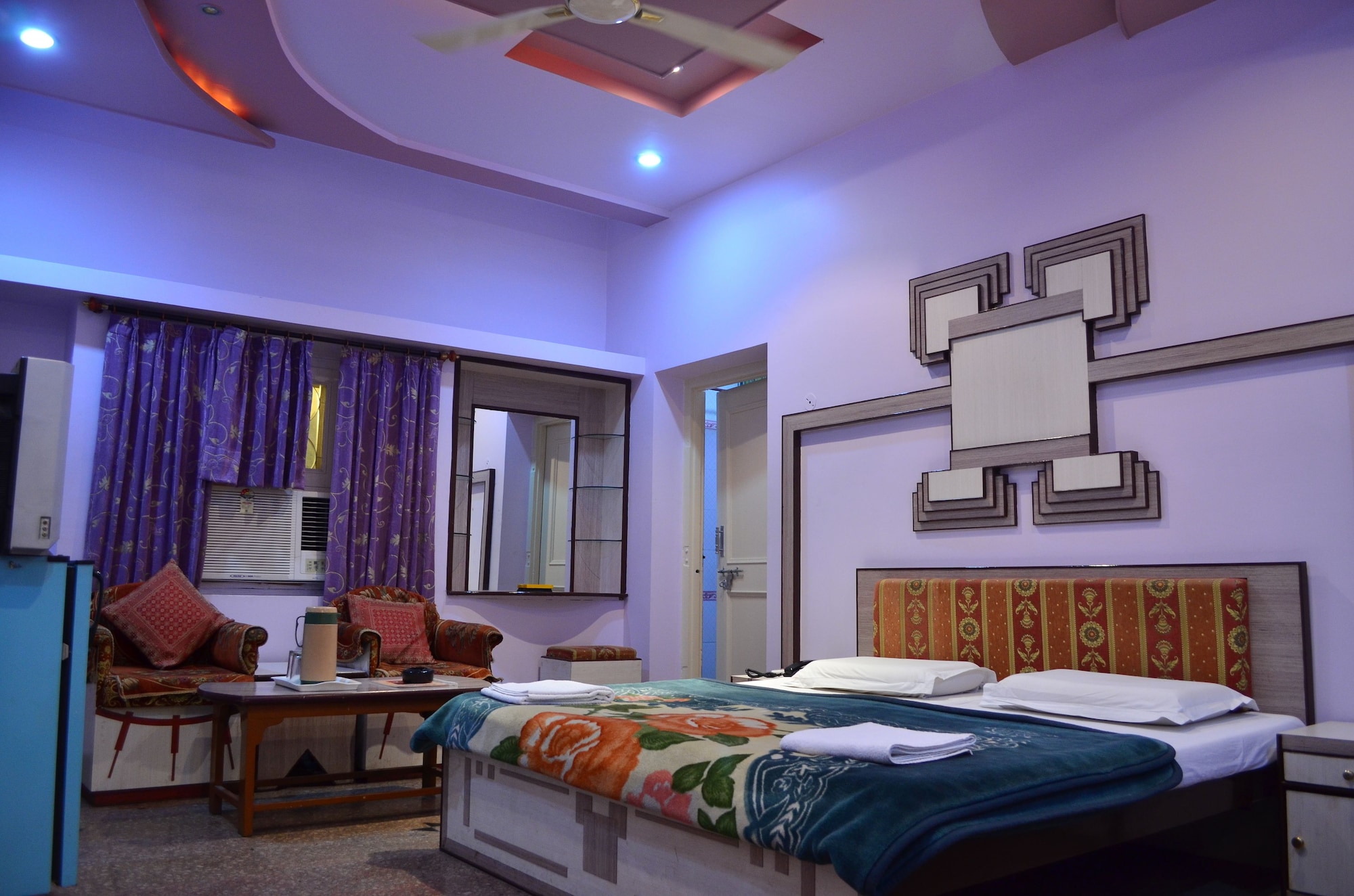 LUXURY, DOUBLE BED