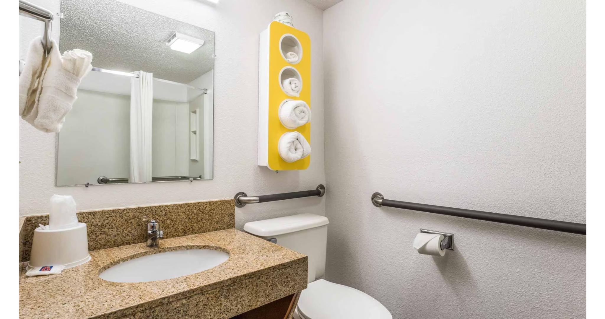 غرفة بسرير كوين لغير المدخنين، Motel6 Elk Grove Village, IL 5/5
