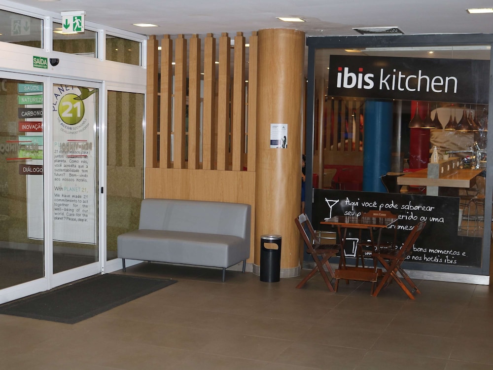 Ibis Salvador Rio Vermelho 46/73