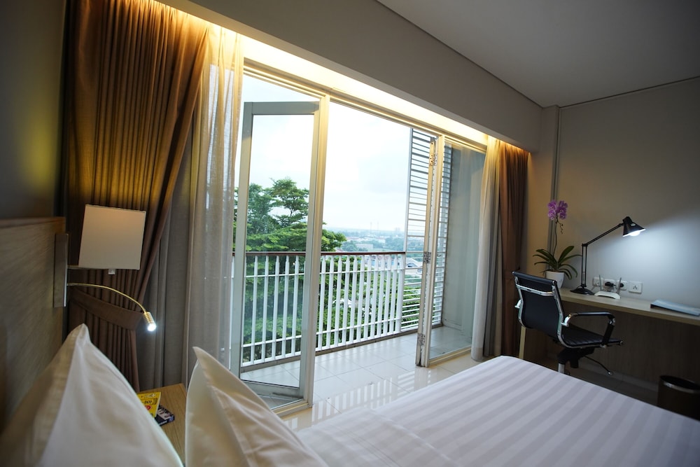 Treepark Serviced Apartment Karawang 20/50