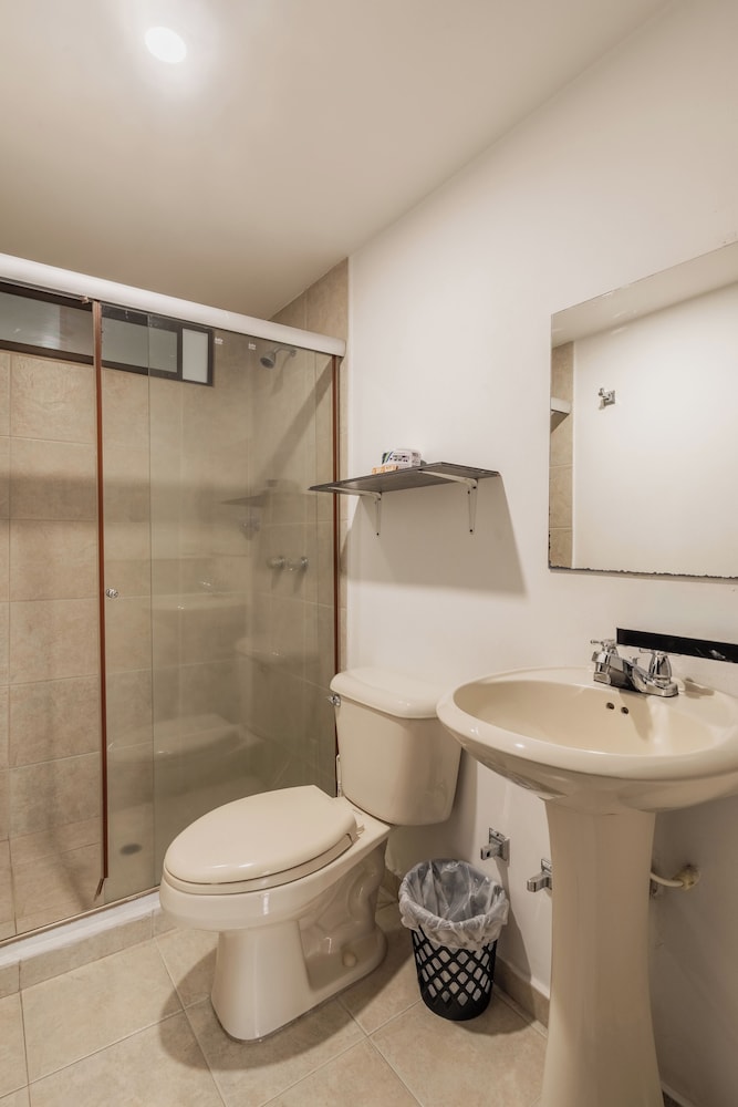 Aparta Hotel Roca Marina 21/23