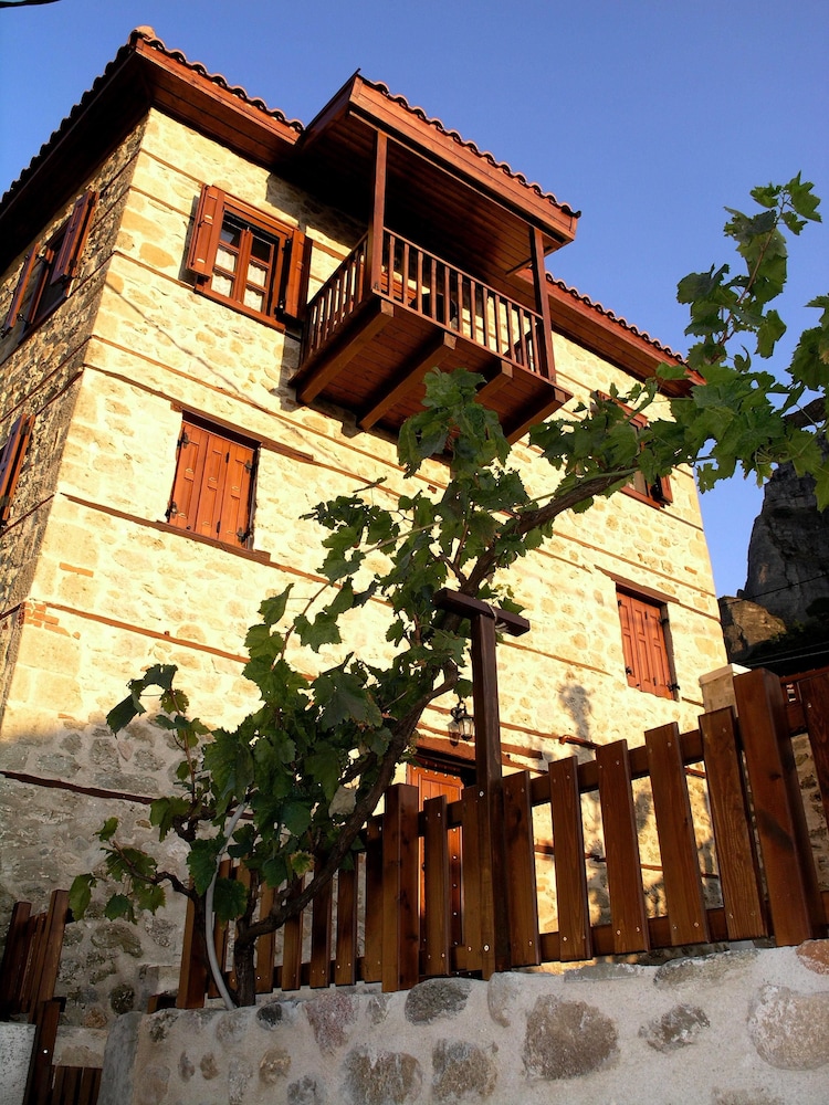 Guesthouse Sotiriou 7/50