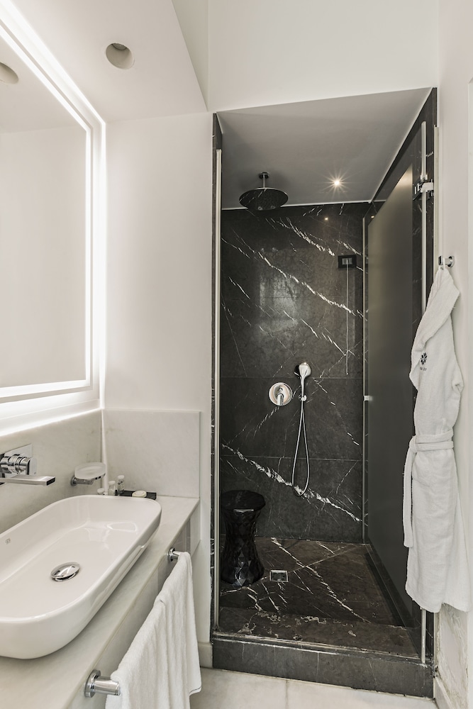 Corso 281 Luxury Suites 59/64