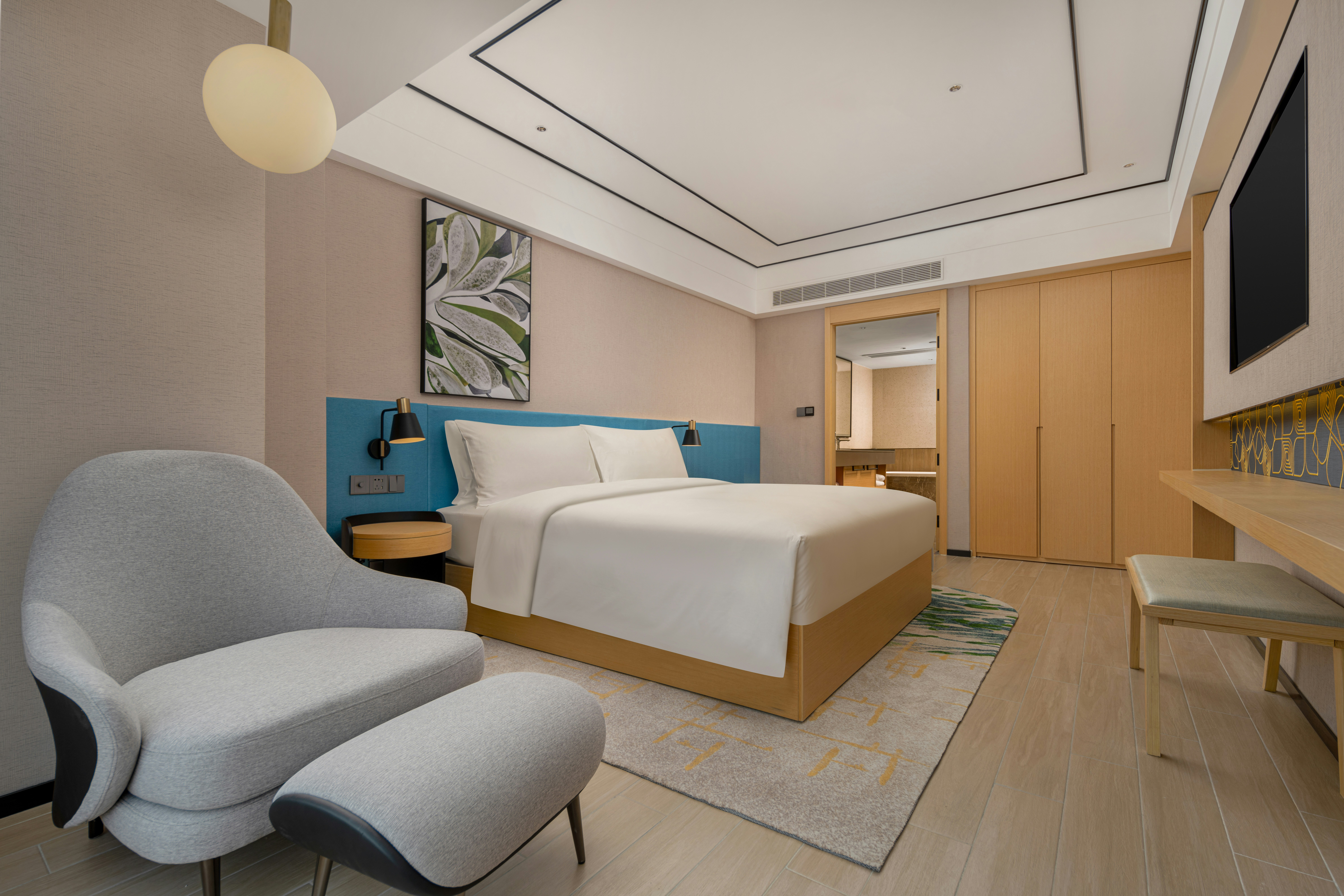 1 BEDROOM, SUITE, KING BED