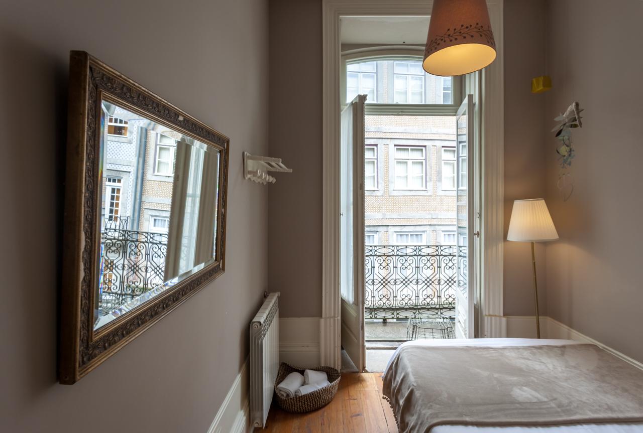 Mini, Double Bed
