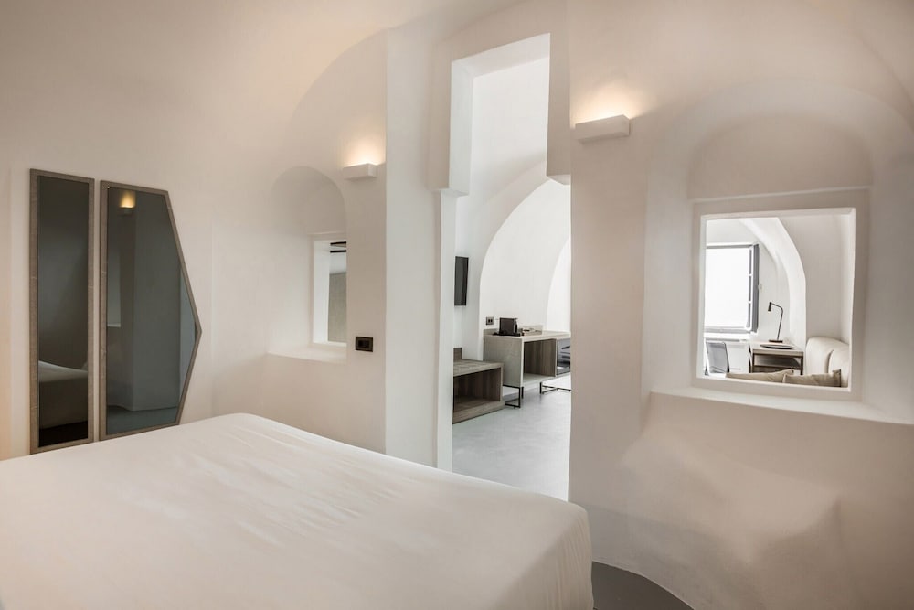Elysian, Deluxe, Suite, Queen and Twin Beds, Caldera and Sea View