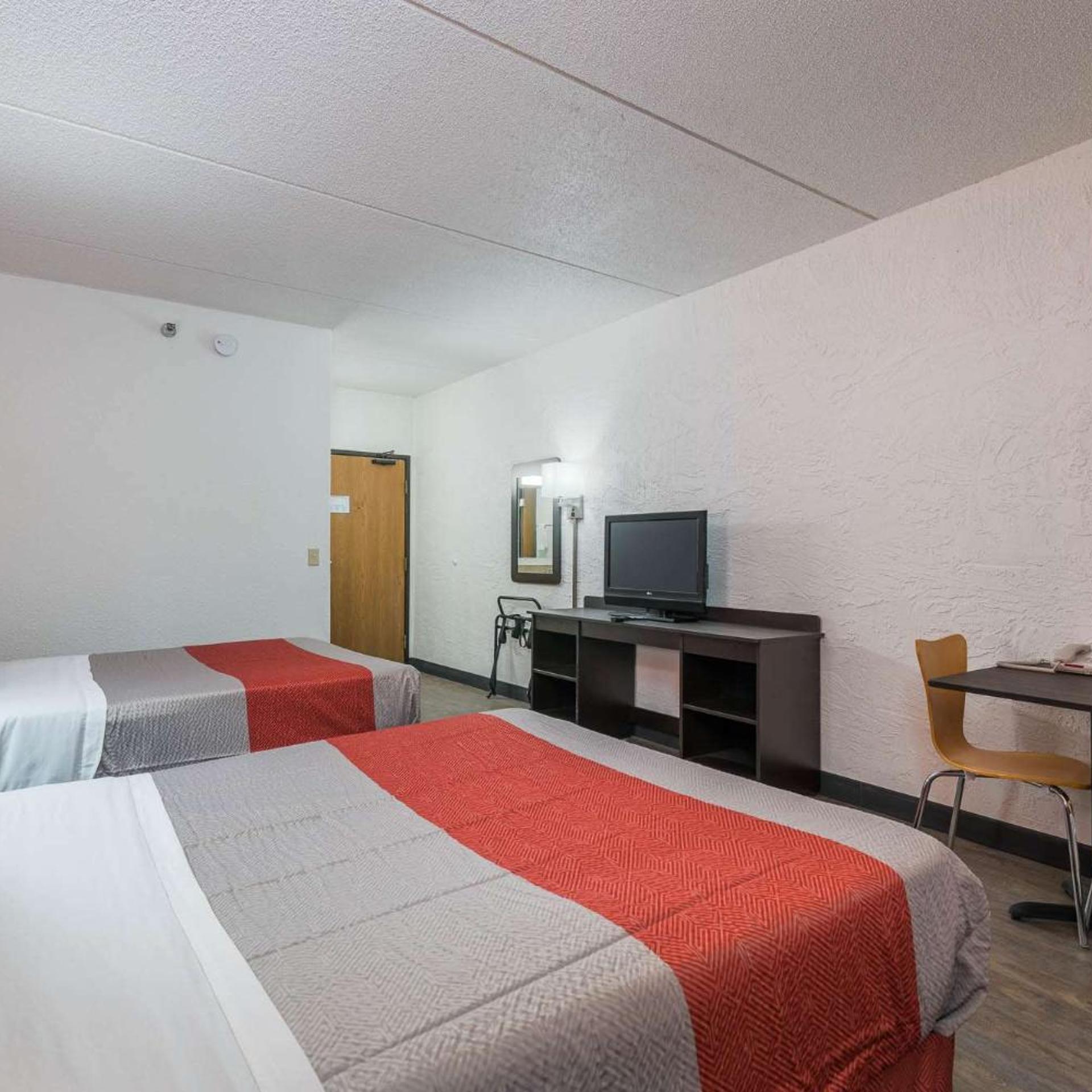 غرفة رباعية، Motel6 Bridgeview, IL 6/8