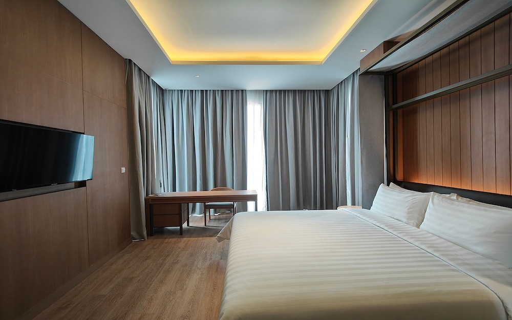Ra Suites Simatupang 10/50