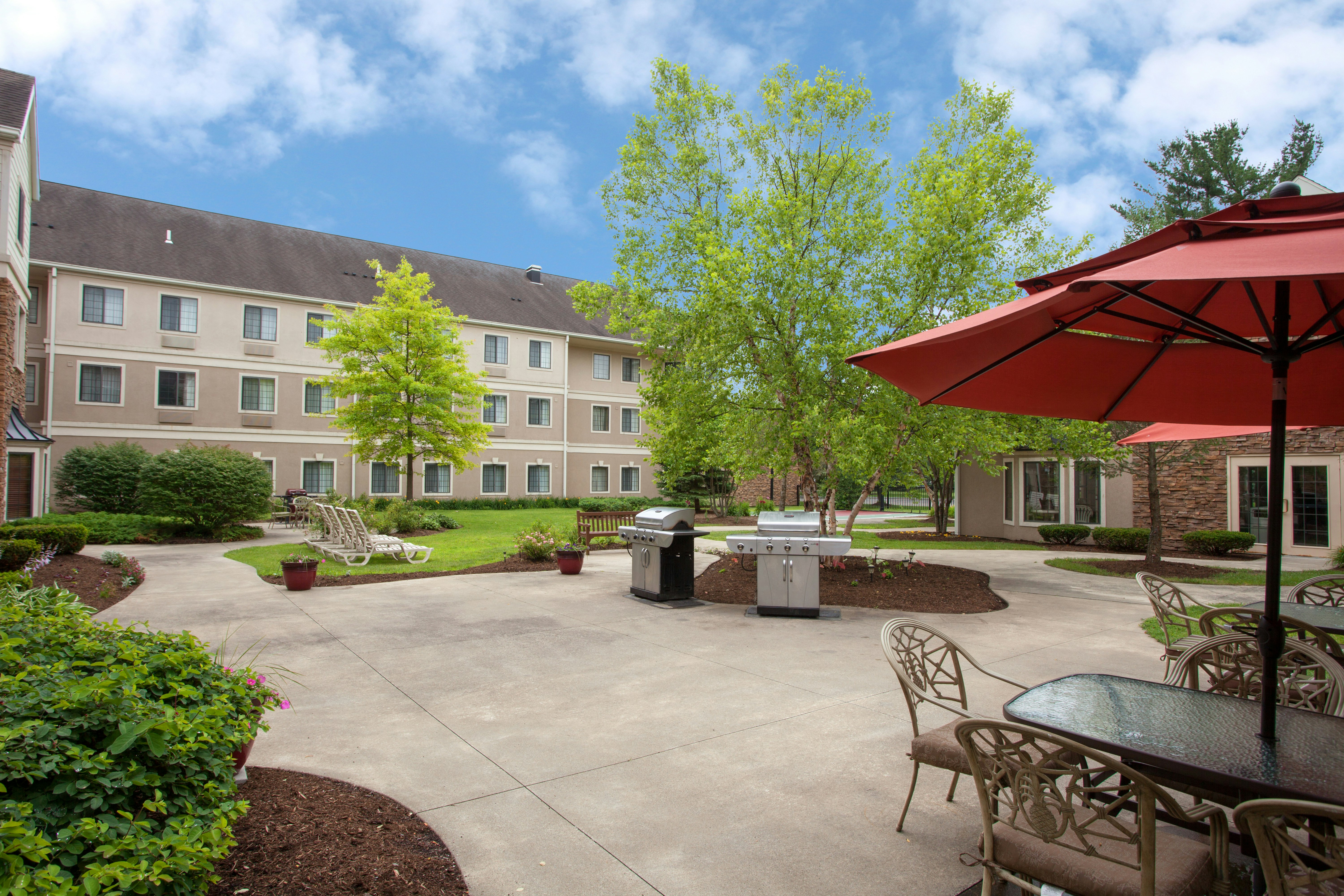 Staybridge Suites Corning 66/66